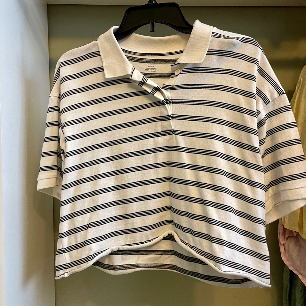 American Eagle crop top in white with black stripes.  Size medium